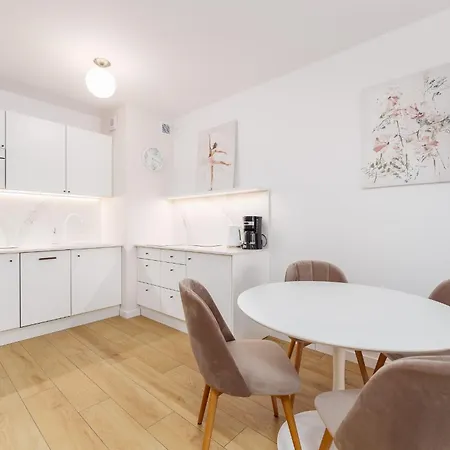 Faro Kasprowicza 20c Z Basenem Apartment